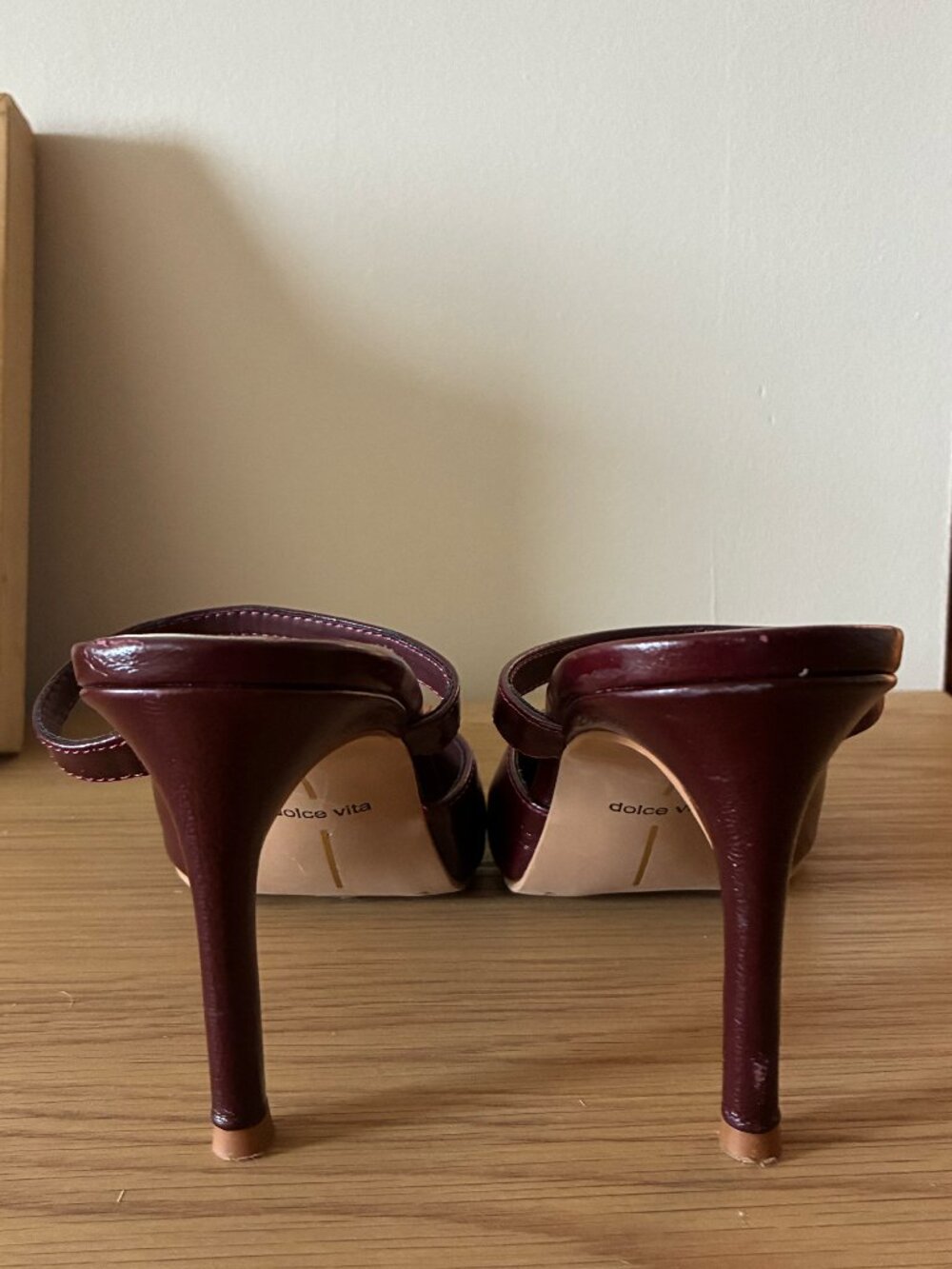 Burgundy Dolce Vita Kanika Mule - Picture 2 of 3